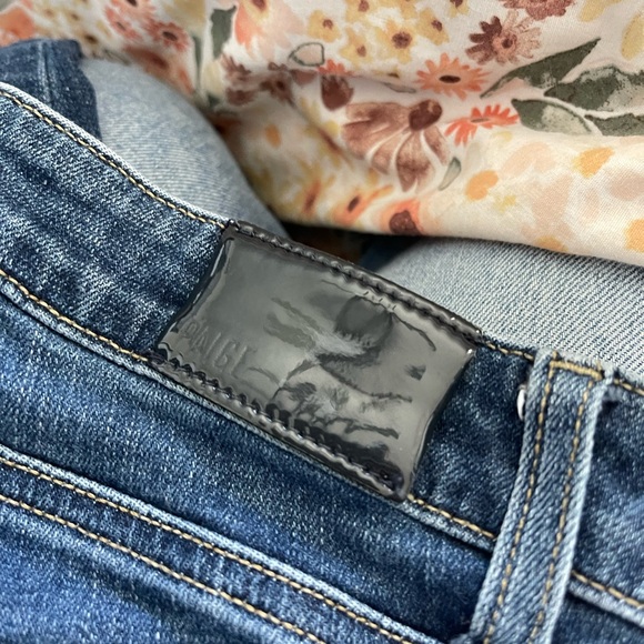 Paige Denim | Skyline Skinny Crop | Size 27 | Raw Hem - Picture 4 of 6